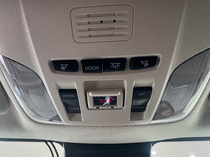 Фото 14 - Toyota Corolla