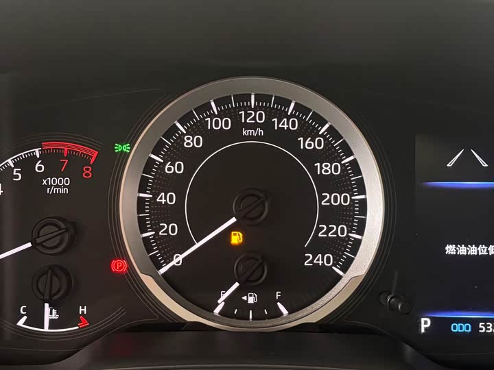 Фото 20 - Toyota Corolla