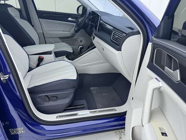 Фото 18 - Volkswagen Tayron GTE Hybrid