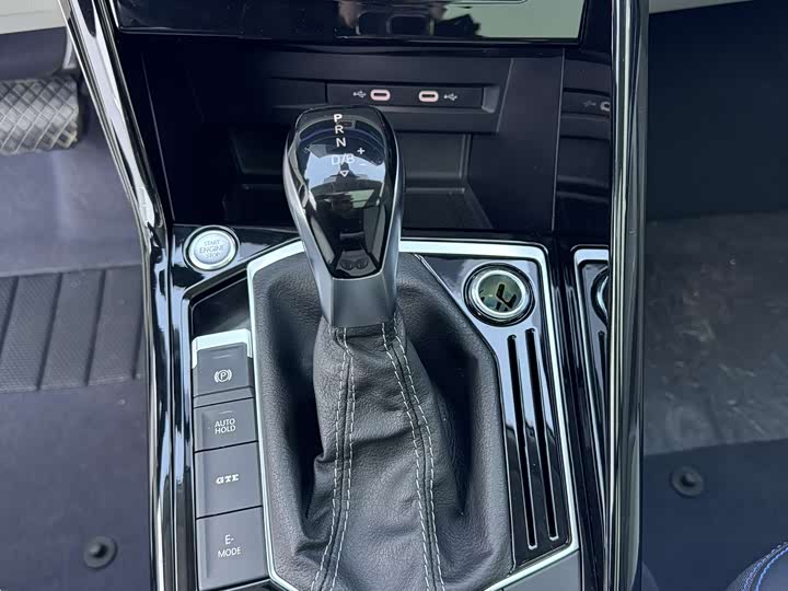 Фото 23 - Volkswagen Tayron GTE Hybrid