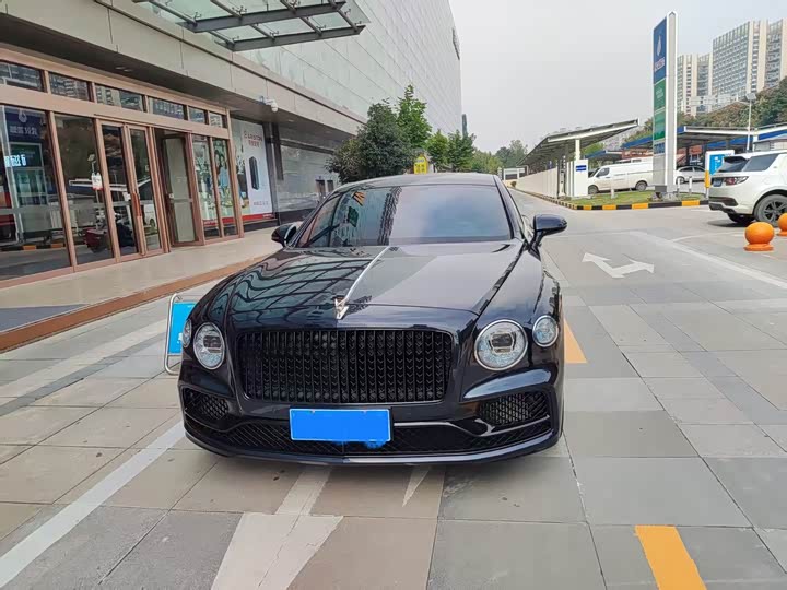 Фото 2 - Bentley Flying Spur