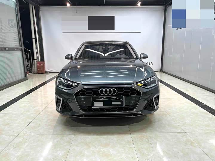 Фото 2 - Audi A4L