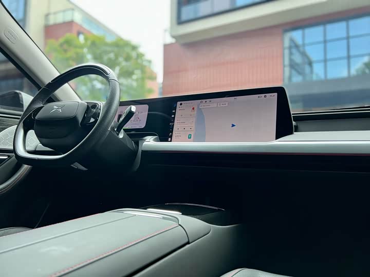 Фото 13 - XPeng P7