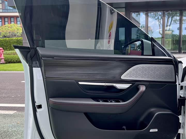 Фото 17 - XPeng P7