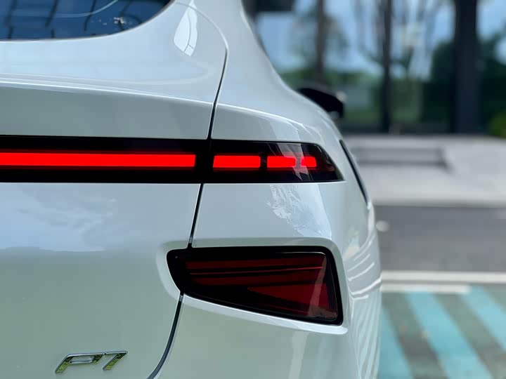 Фото 22 - XPeng P7