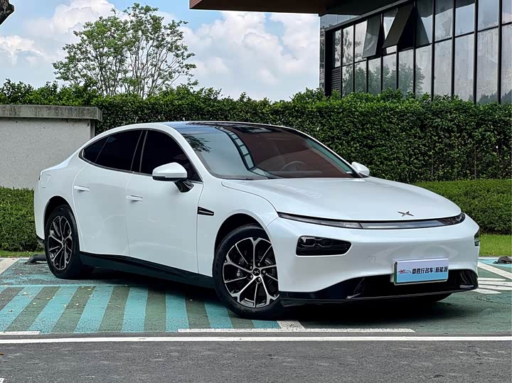 Фото 3 - XPeng P7