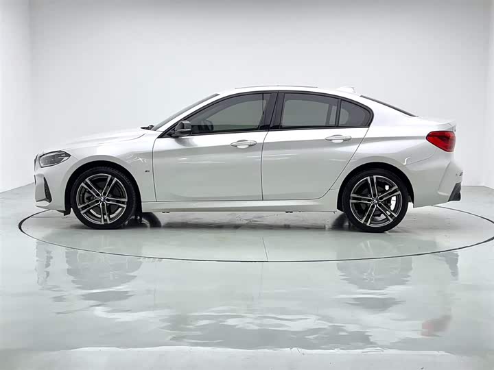 Фото 7 - BMW 1 Series