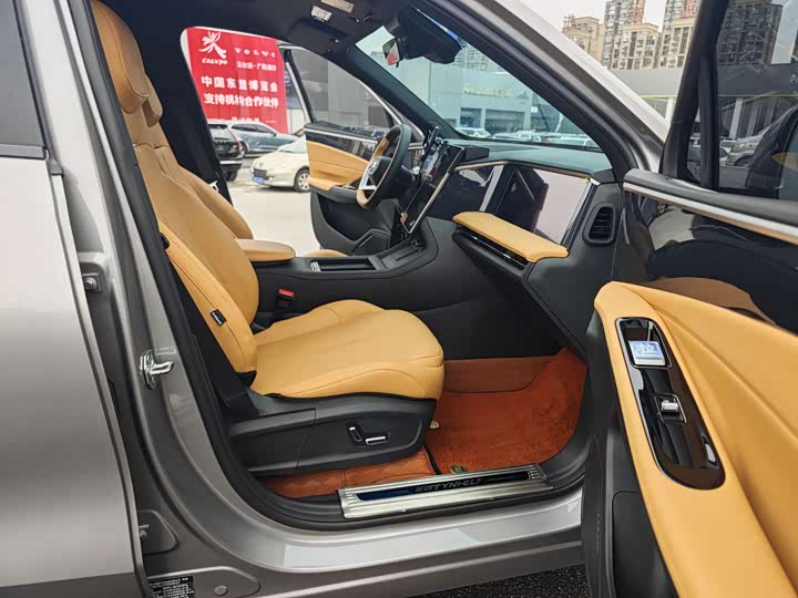 Фото 7 - Geely Galaxy L7