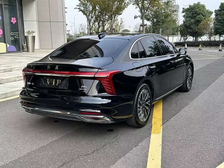 Фото 7 - Hongqi H5
