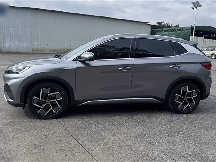 Фото 13 - BYD Yuan Plus