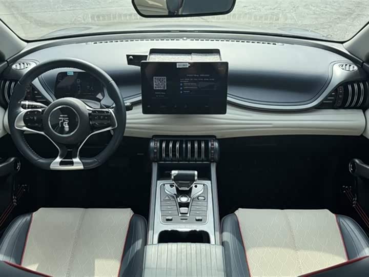 Фото 19 - BYD Yuan Plus