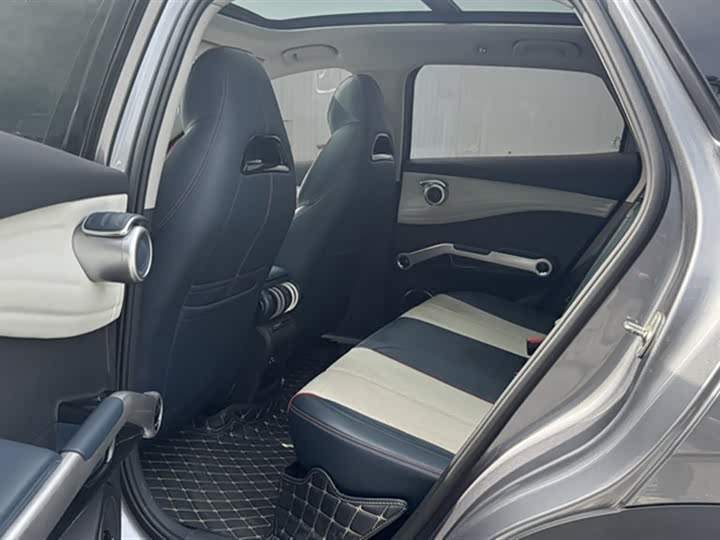 Фото 23 - BYD Yuan Plus