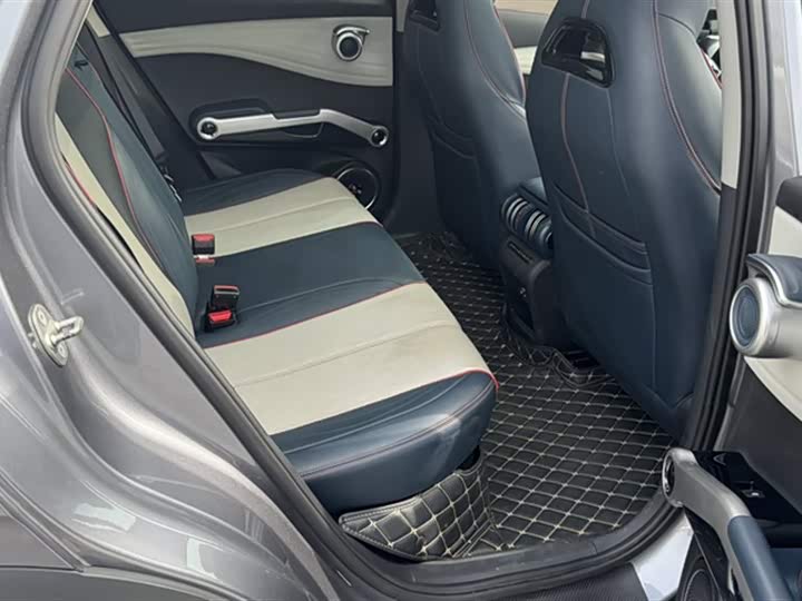 Фото 25 - BYD Yuan Plus