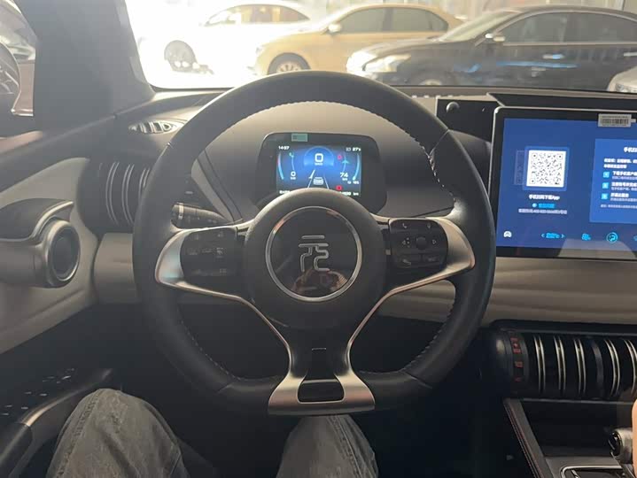 Фото 4 - BYD Yuan Plus