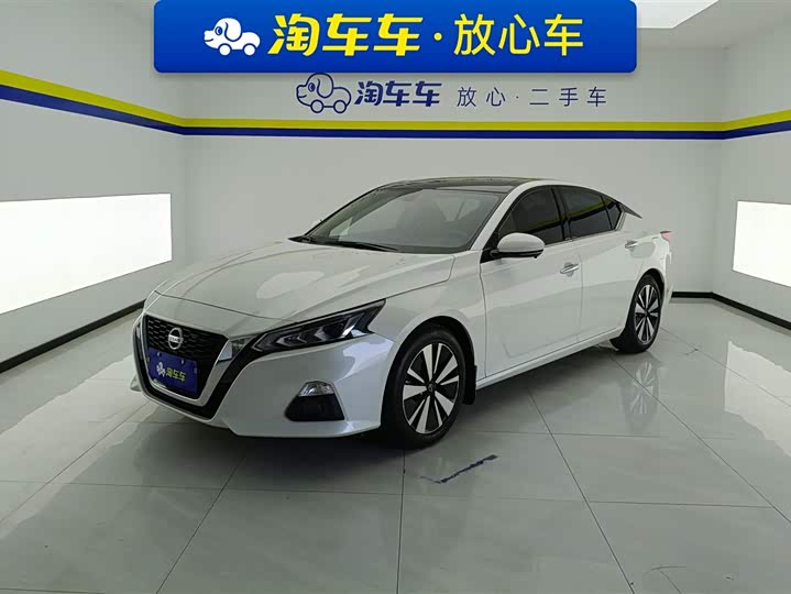 Фото 1 - Nissan Teana