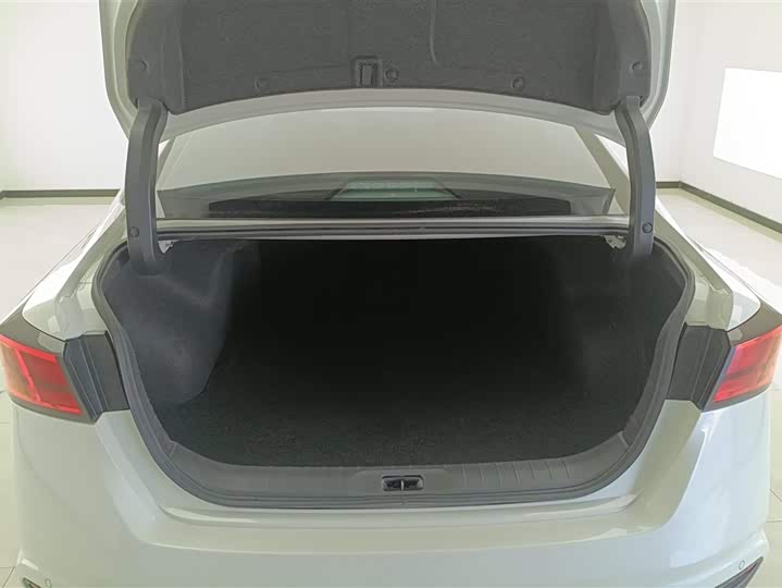 Фото 4 - Nissan Teana