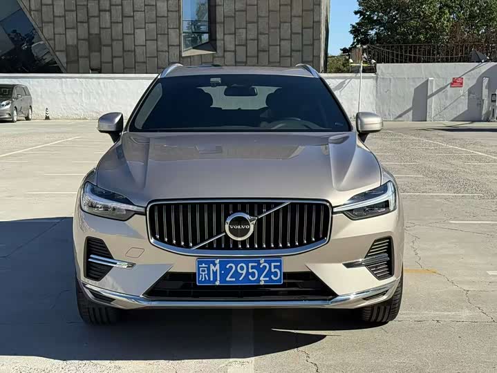 Фото 2 - Volvo XC60