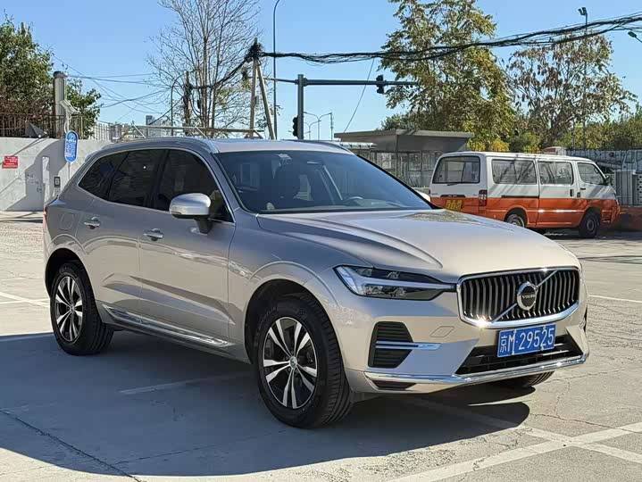 Фото 3 - Volvo XC60