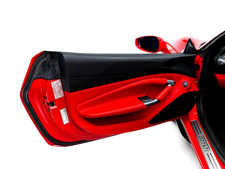 Фото 3 - Ferrari F8