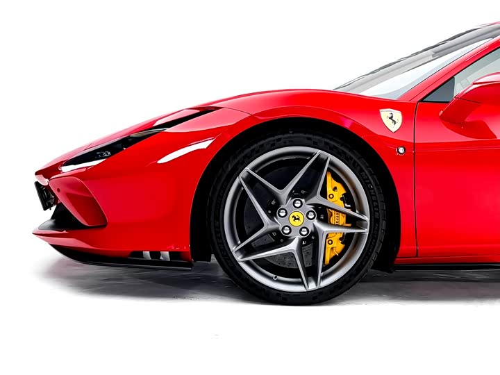 Фото 9 - Ferrari F8