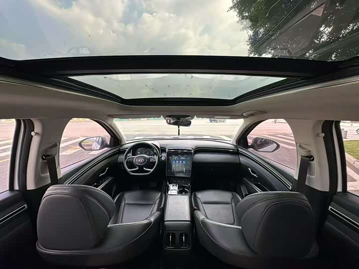 Фото 6 - Hyundai Tucson L