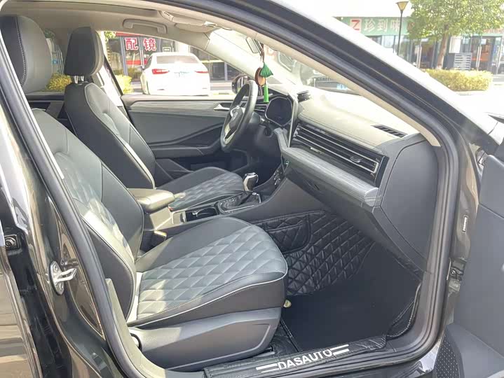 Фото 10 - Volkswagen Sagitar L