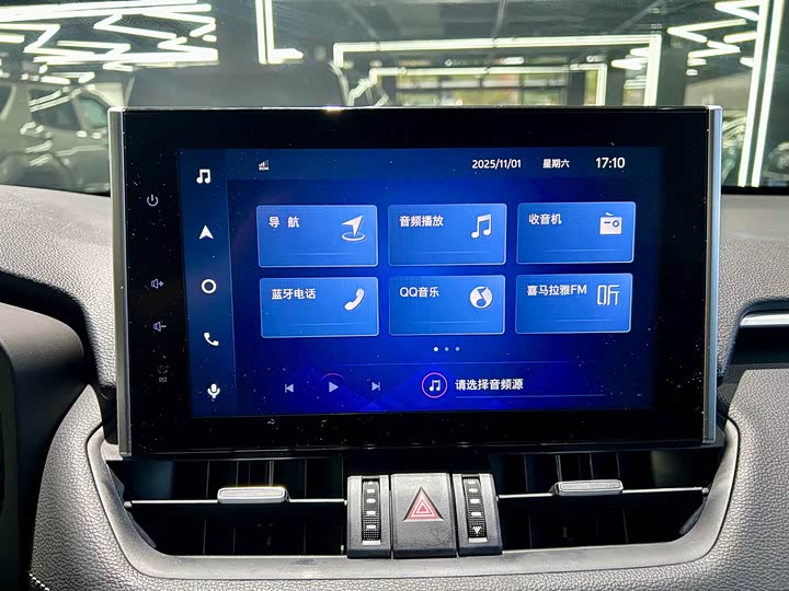 Фото 17 - Toyota RAV4