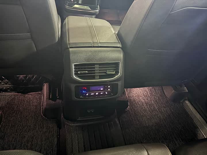 Фото 6 - Volkswagen Talagon