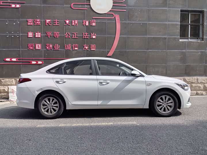 Фото 4 - Hyundai Celesta