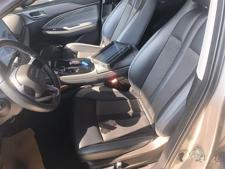 Фото 15 - GAC Aion S Plus