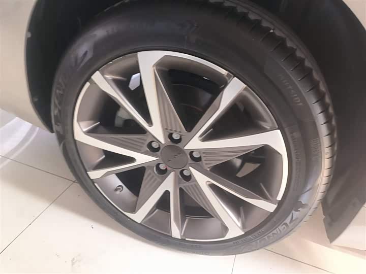 Фото 26 - GAC Aion S Plus