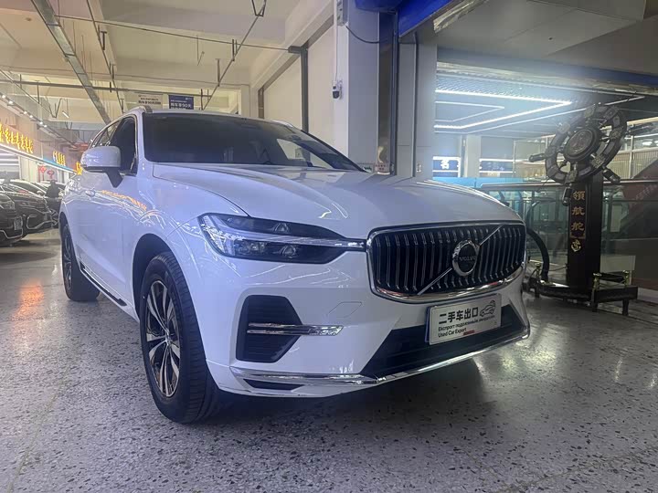 Фото 3 - Volvo XC60