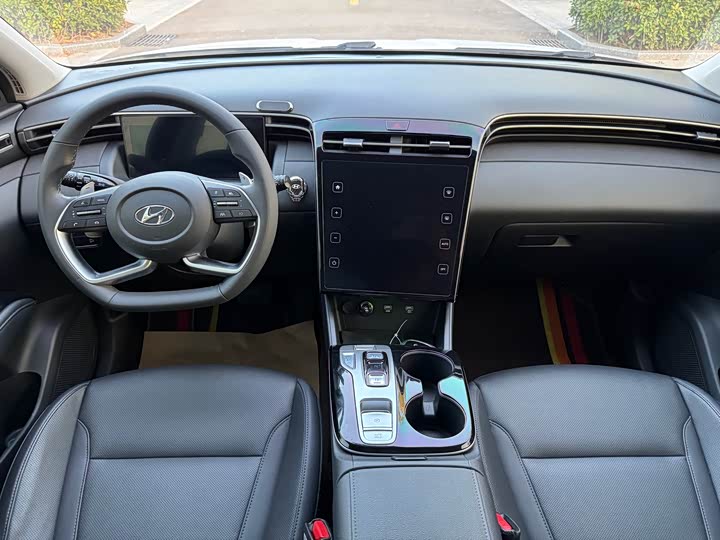 Фото 13 - Hyundai Tucson L