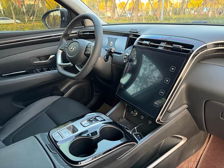 Фото 18 - Hyundai Tucson L