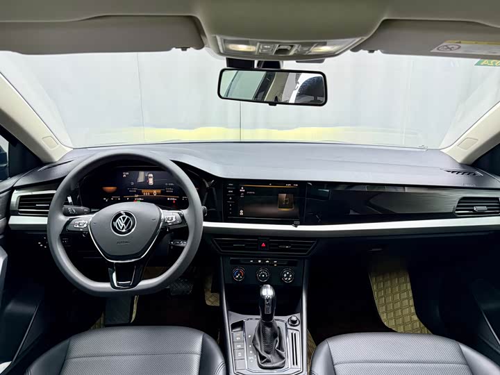 Фото 5 - Volkswagen Lavida