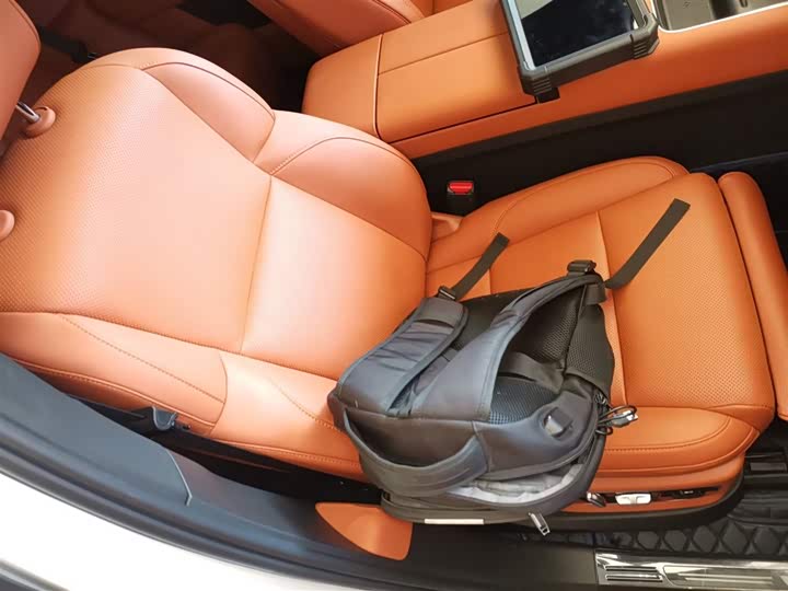 Фото 25 - LiXiang L7