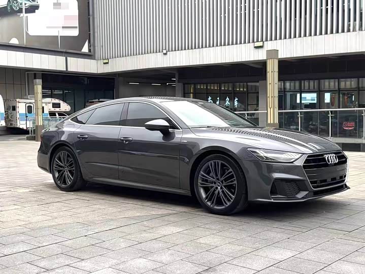 Фото 8 - Audi A7