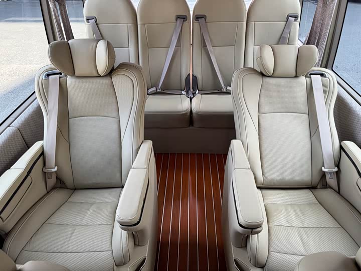 Фото 14 - Toyota Coaster