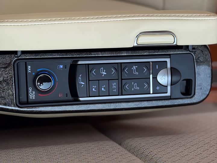 Фото 16 - Toyota Coaster