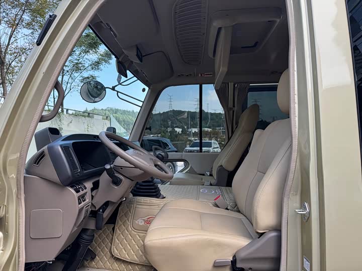 Фото 46 - Toyota Coaster