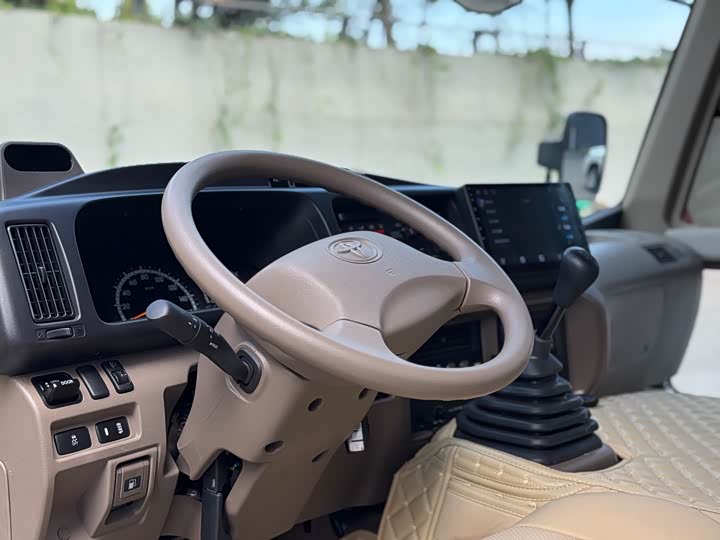 Фото 47 - Toyota Coaster