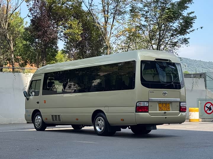 Фото 6 - Toyota Coaster