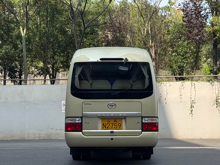 Фото 7 - Toyota Coaster