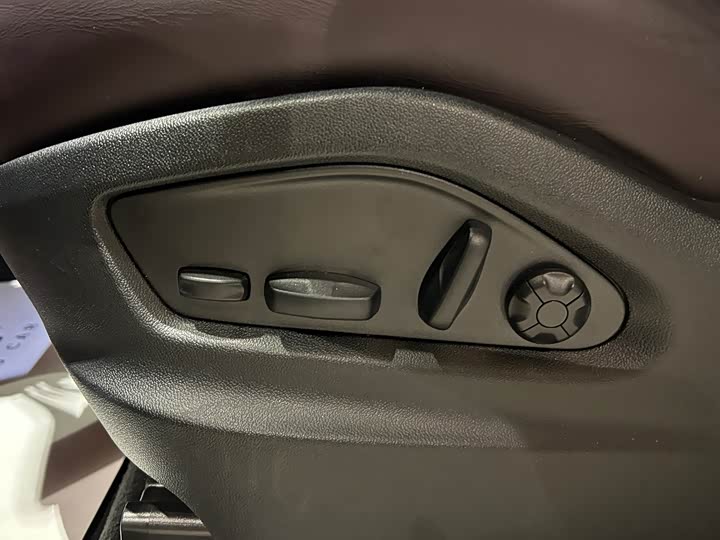 Фото 10 - Porsche Cayenne