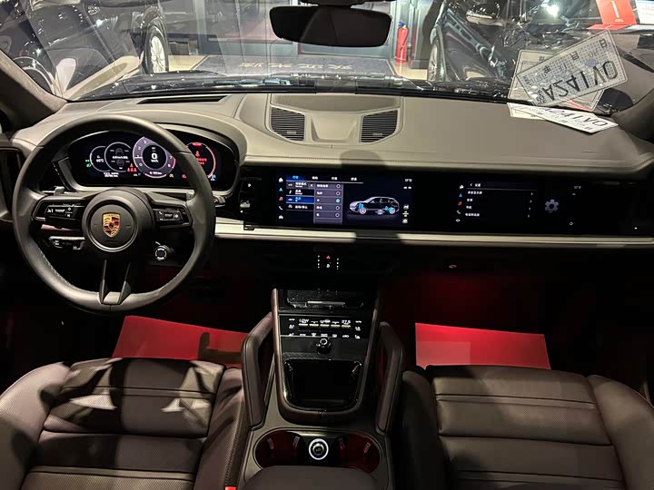 Фото 22 - Porsche Cayenne