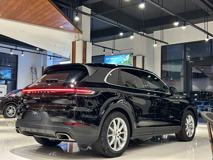 Фото 26 - Porsche Cayenne