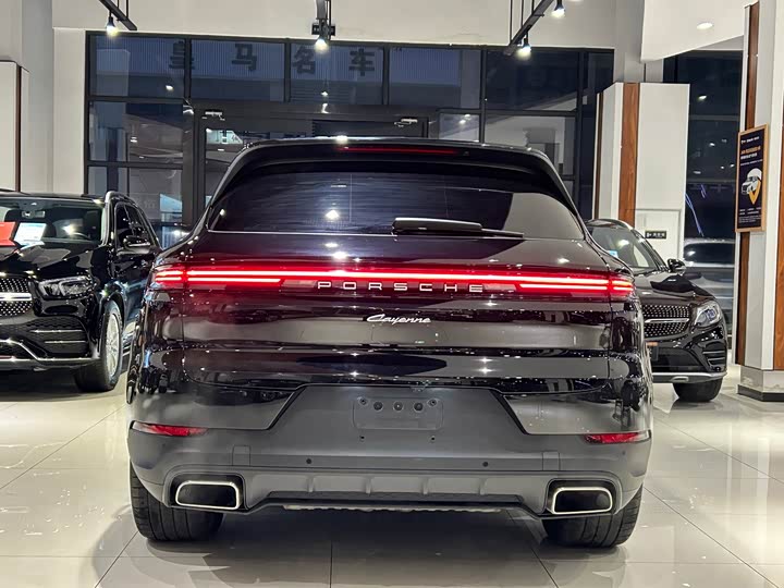 Фото 27 - Porsche Cayenne