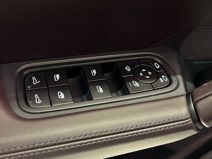 Фото 6 - Porsche Cayenne