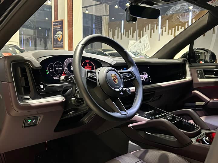 Фото 9 - Porsche Cayenne