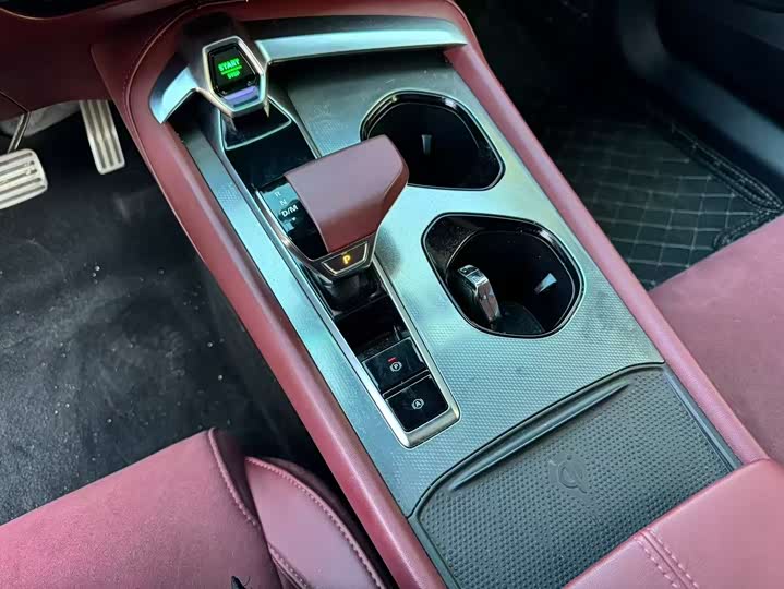 Фото 11 - MG Motor 7